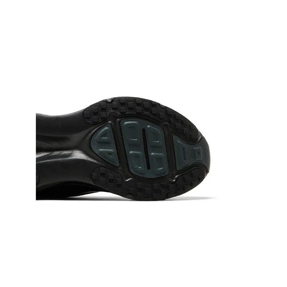 Кроссовки Nike Vomero 18 'Triple Black' 5