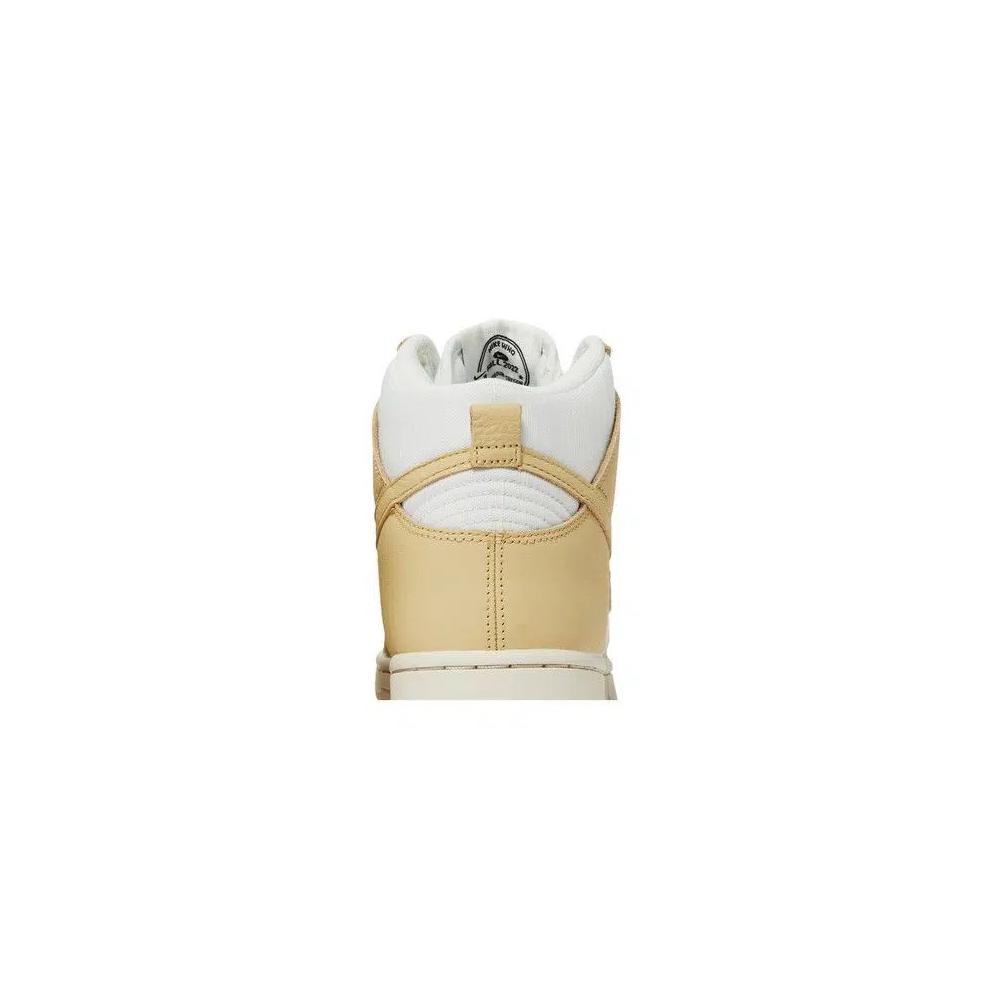 Кроссовки Nike Wmns Dunk High LX 'Certified Fresh - Team Gold' 7