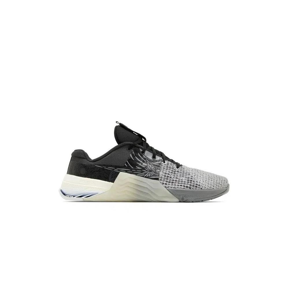 Кроссовки Nike Metcon 8 AMP 'Dark Smoke Grey' 1