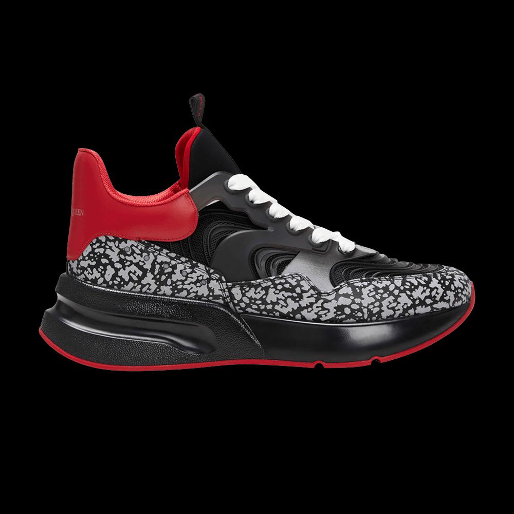 Кроссовки Alexander McQueen Oversized Runner 'Black Red Reflective' 1