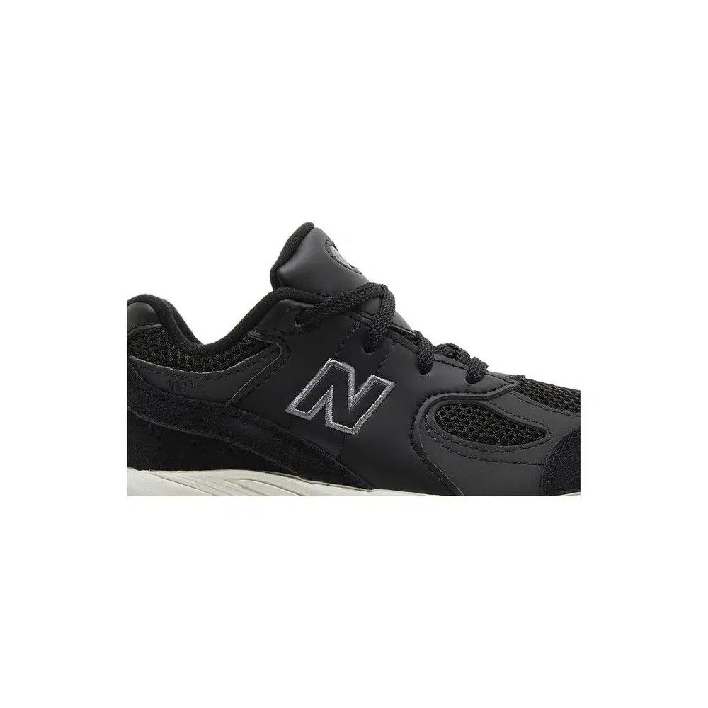 Кроссовки New Balance 2002R Toddler 'Black Phantom' 2