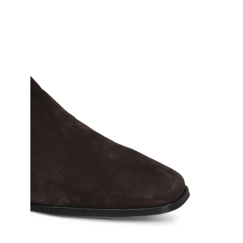 suede knee-high boots 4