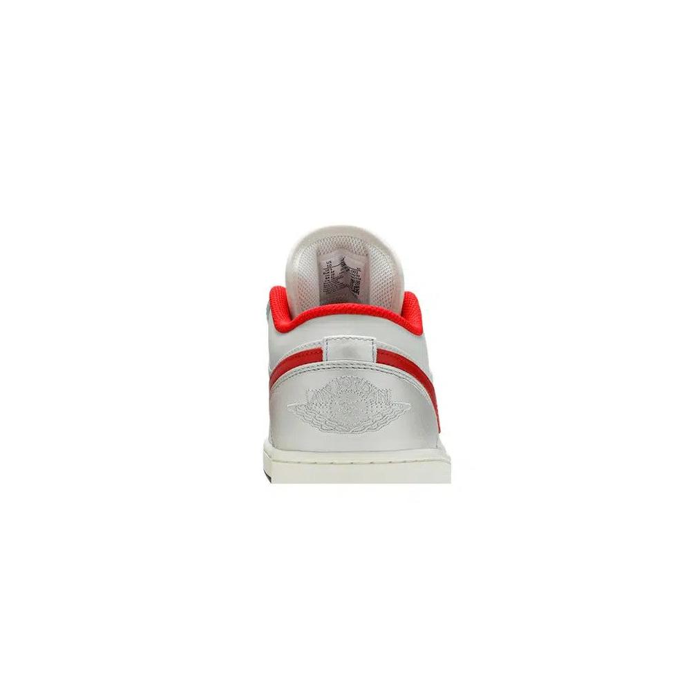 Кроссовки Air Jordan 1 Low 'Night Track' 7