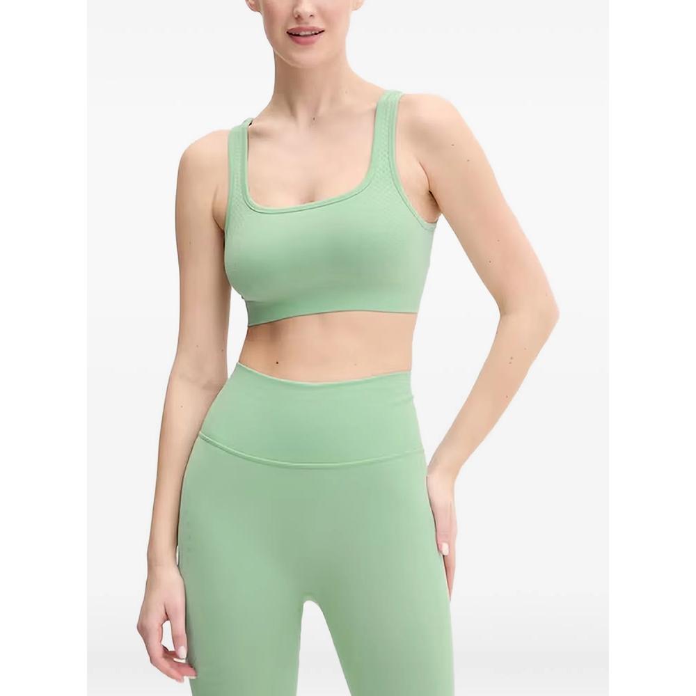 criss-cross strap sports bra 1