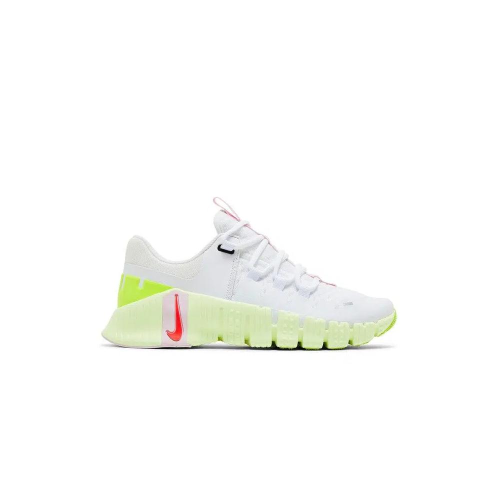 Кроссовки Nike Wmns Free Metcon 5 'White Barely Volt' 1