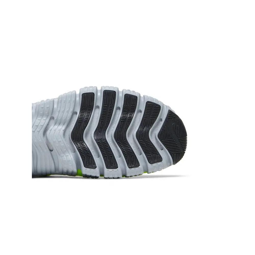 Кроссовки Nike Free Metcon 5 'Volt Wolf Grey' 5