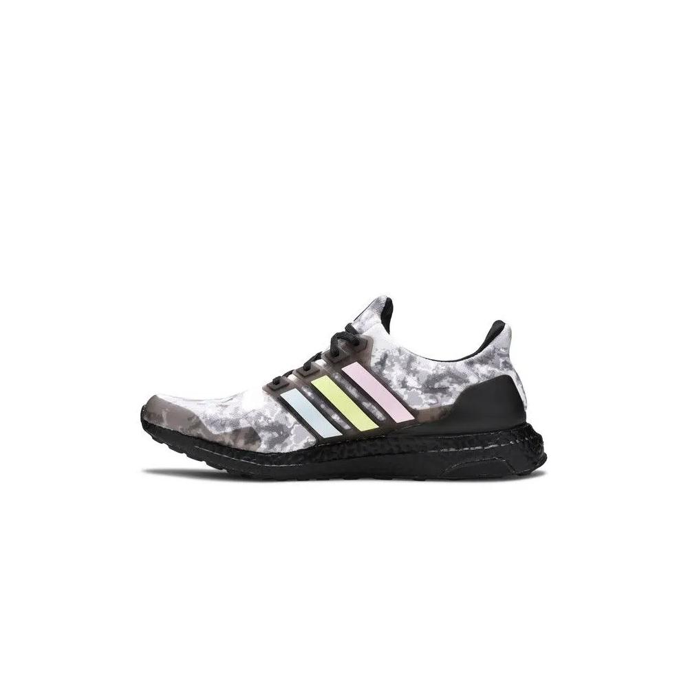 Кроссовки adidas UltraBoost 'Black Camo' 3