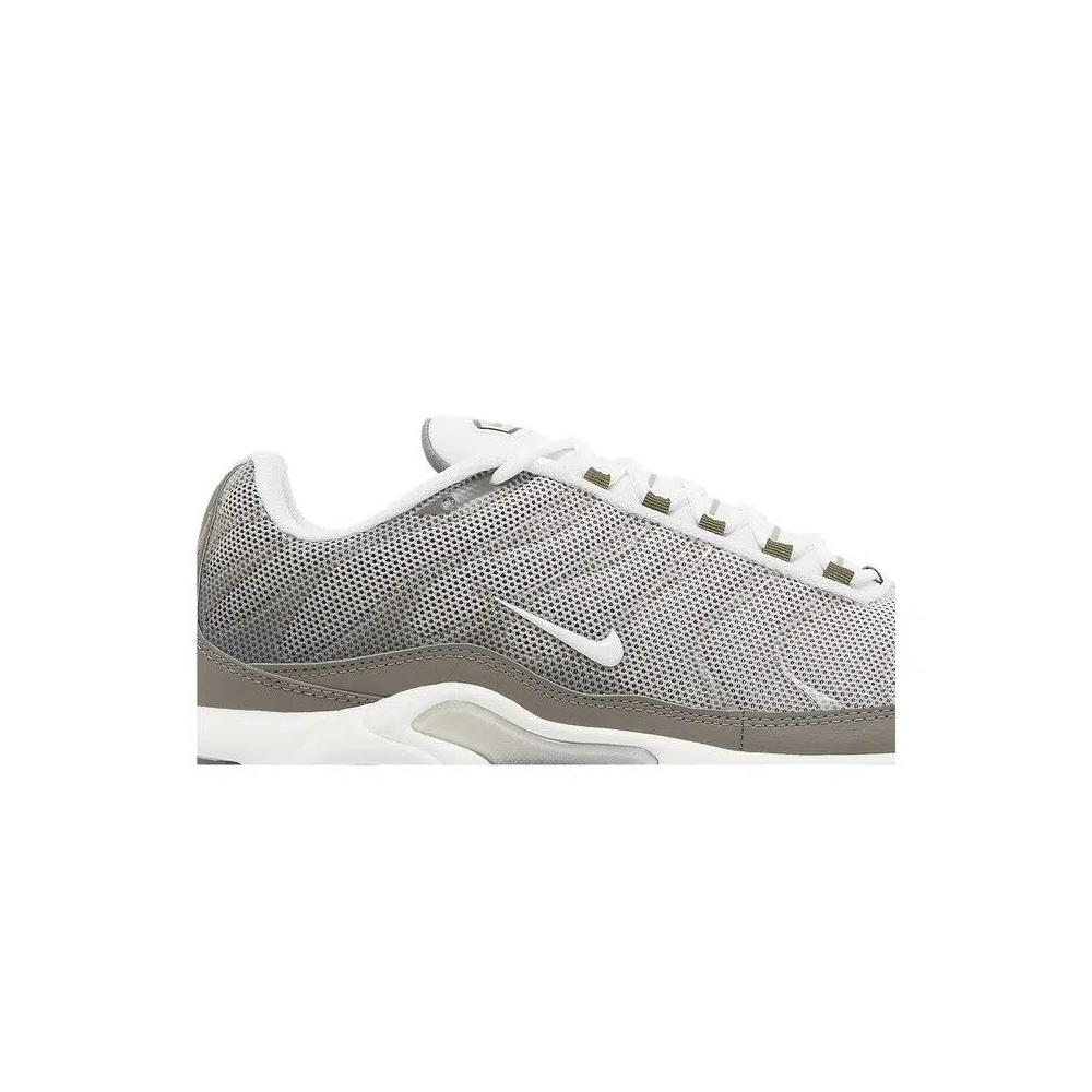 Кроссовки Nike Air Max Plus SE 'Flat Pewter' 2