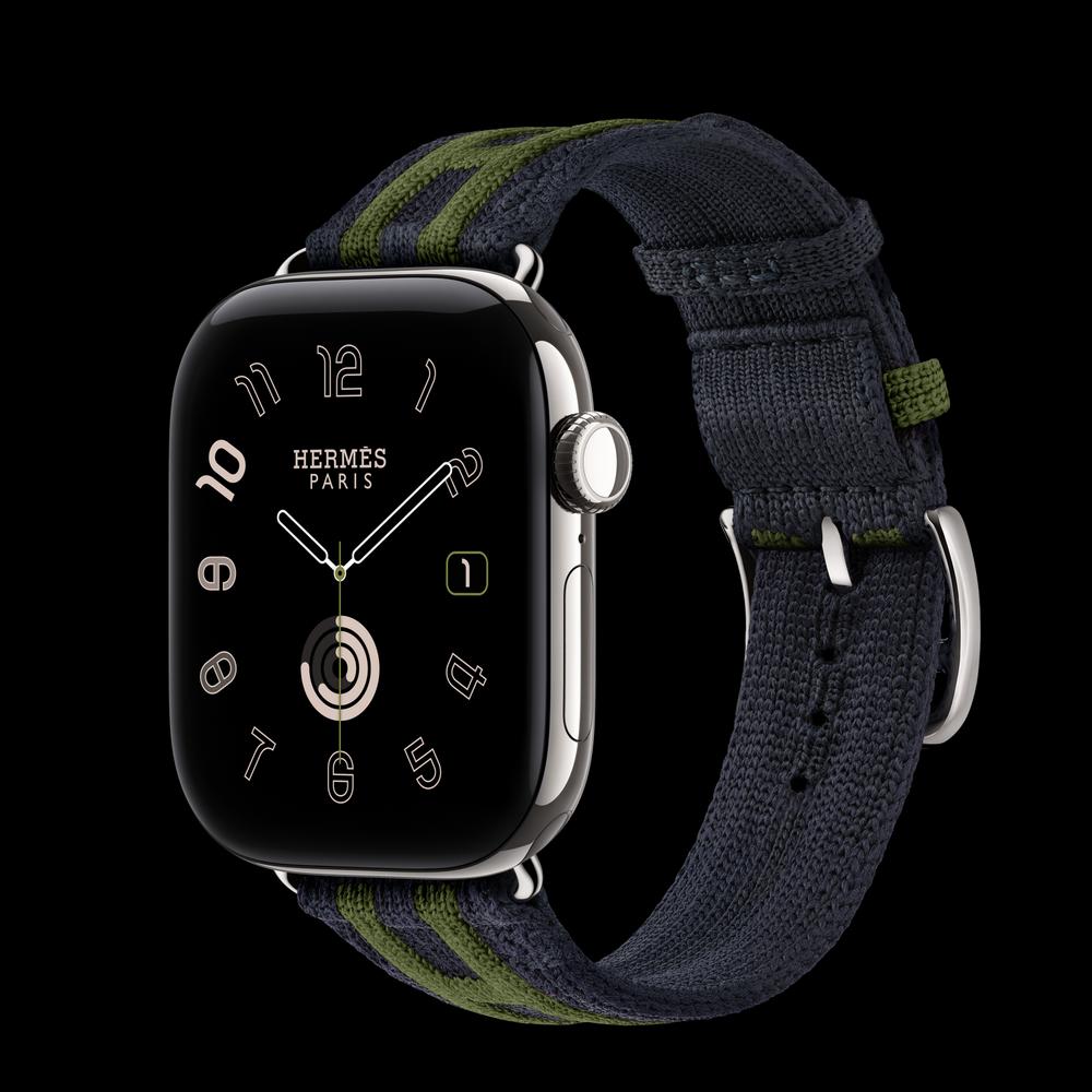 Apple Watch Hermès Series 12 42 мм, GPS + Cellular, титан, Silver, ремешок Bleu Nuit/Vert Rocabar Club 1