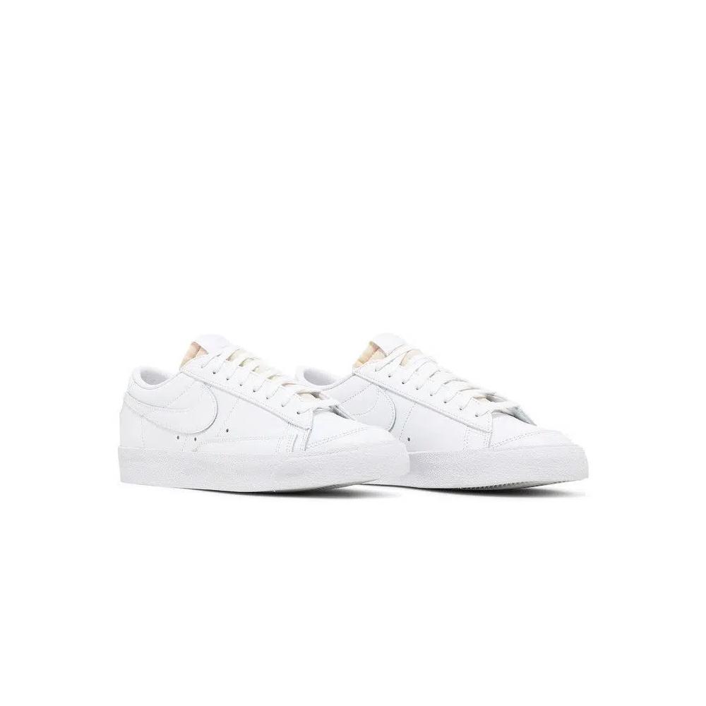 Кроссовки Nike Wmns Blazer Low '77 'Triple White' 8