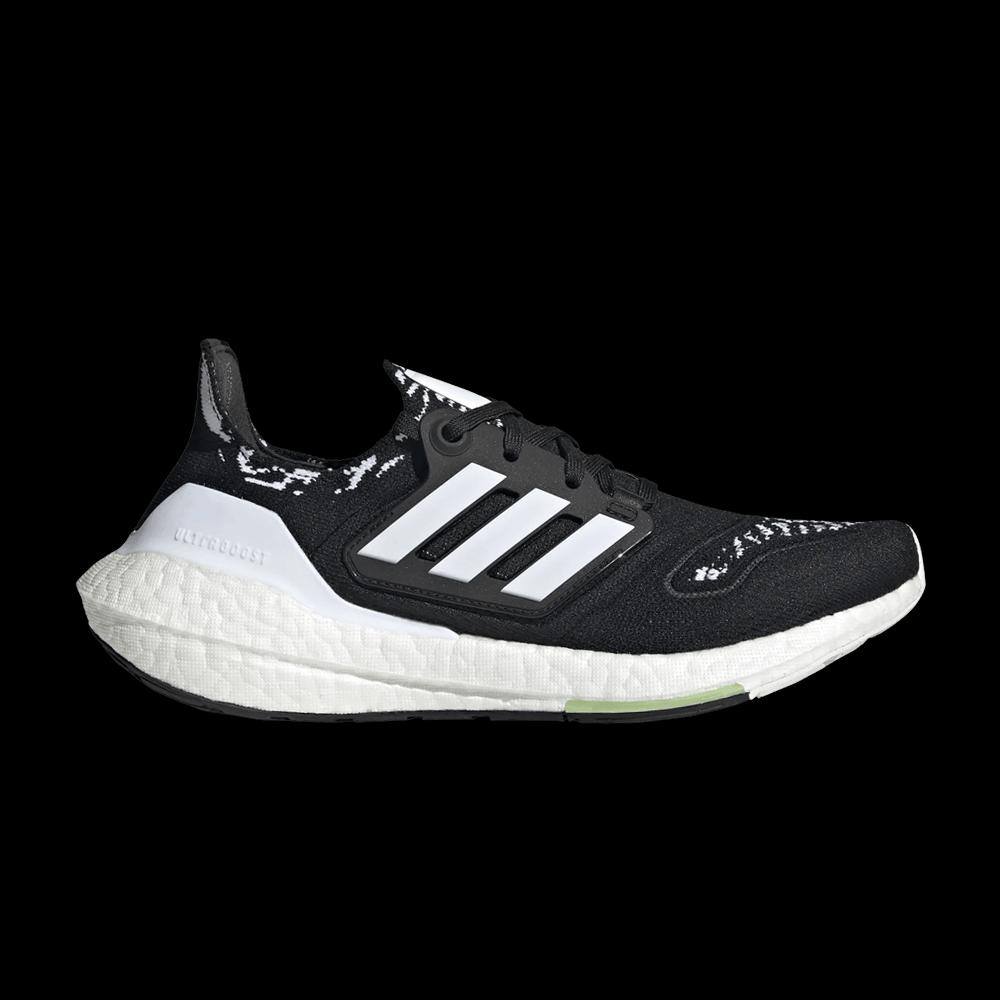 Кроссовки Adidas Wmns UltraBoost 22 'Black White Almost Lime' 1