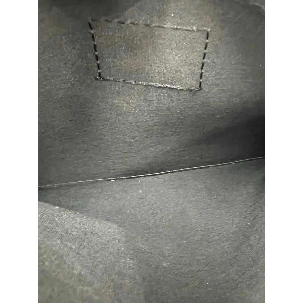 2006 Epi Segur MM shoulder bag 4
