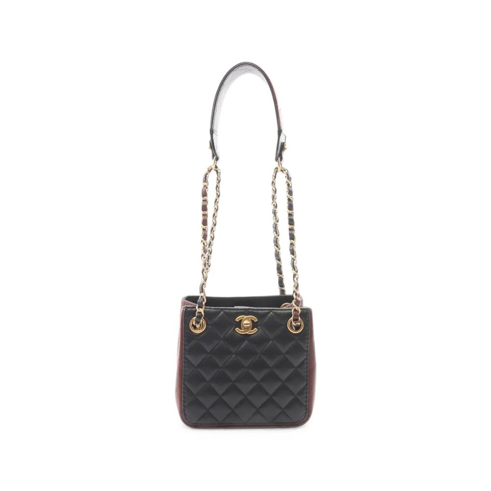 Сумка-ведро CC Quilted Lambskin Drawstring (2020 год) 1