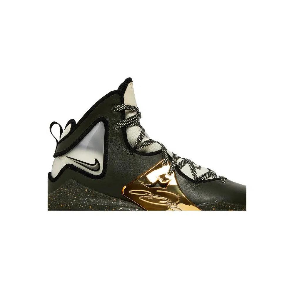 Кроссовки Nike LeBron 19 'Chosen 1' 2