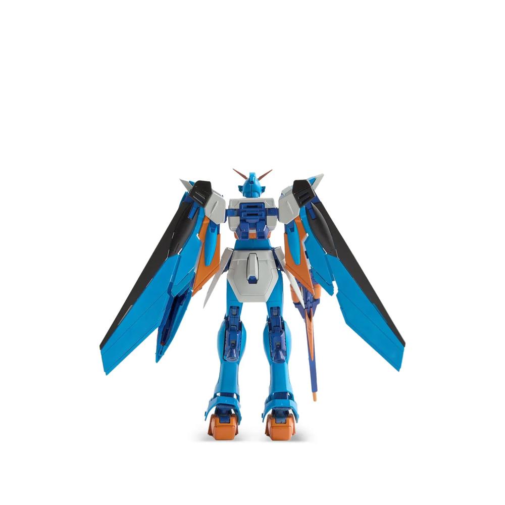 Фигурка MG 1/100 Wing Gundam из коллаборации с GUNPLA 2