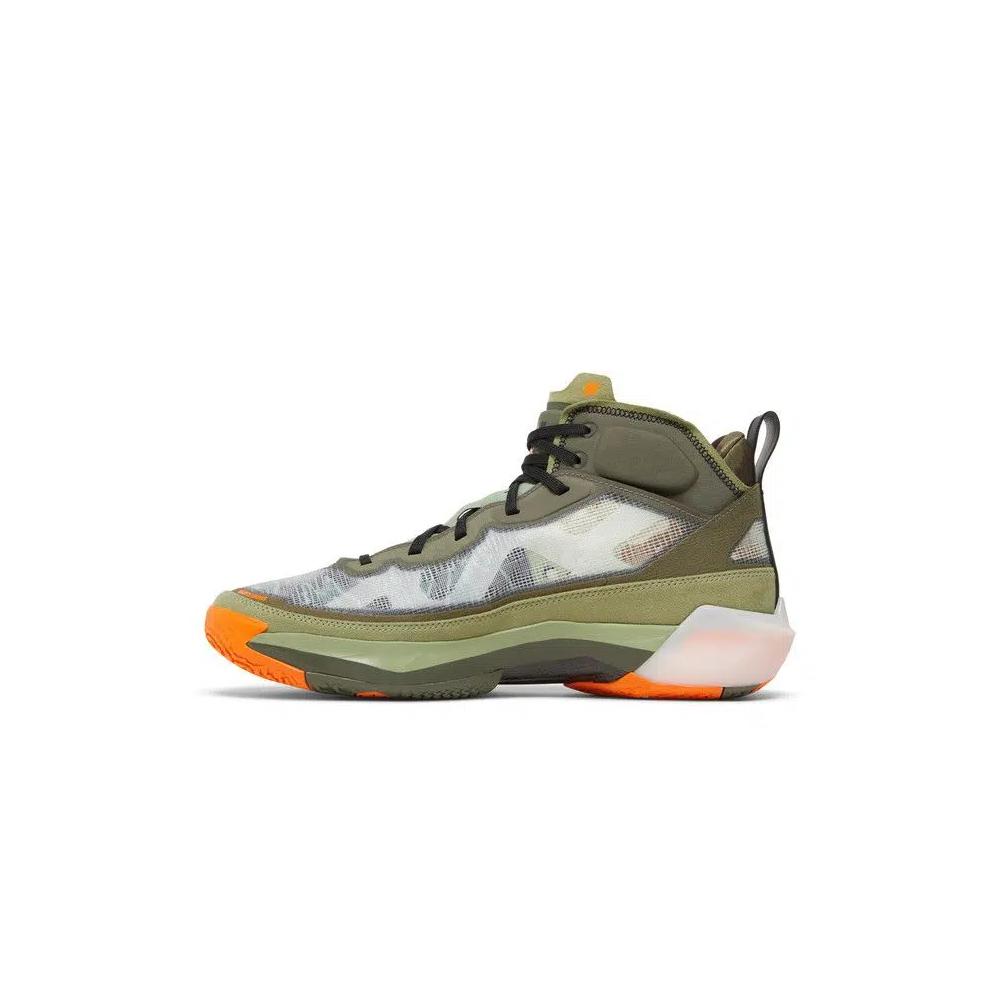 Кроссовки Undefeated x Air Jordan 37 SP 'Flight Jacket' 3