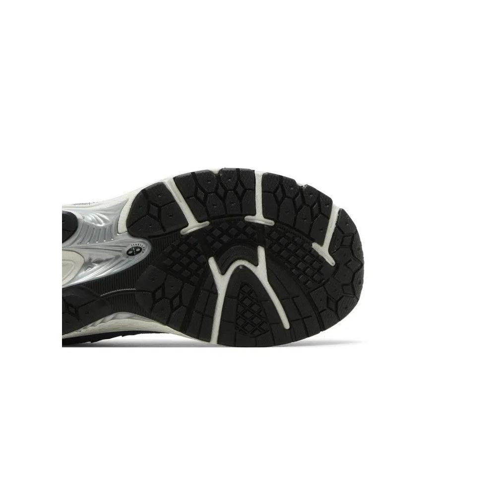 Кроссовки New Balance 2002R Big Kid 'Navy Outerspace' 5