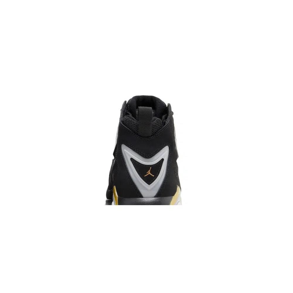 Кроссовки Air Jordan True Flight 'Black Metallic Gold' 7