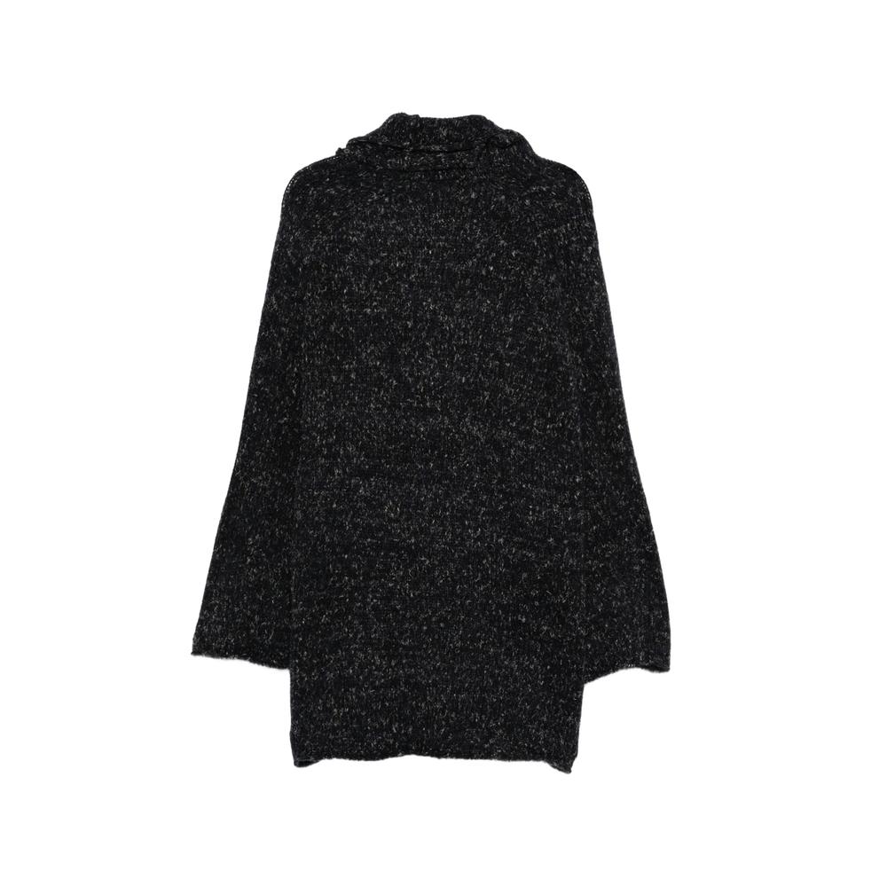 roll-neck sweater 2