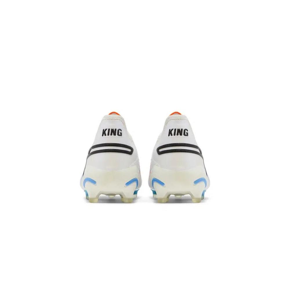 Бутсы Puma King Ultimate FG AG 'White Blue Glimmer' 6