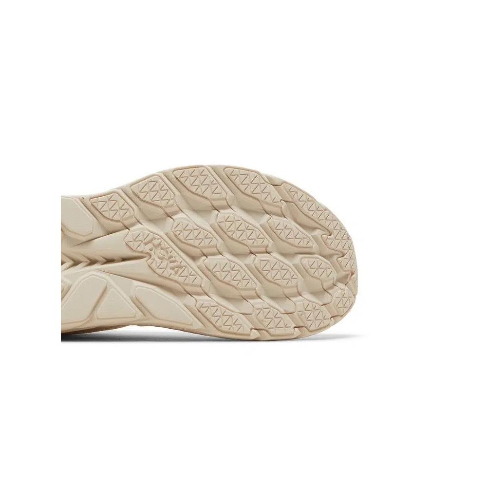 Кроссовки HOKA Clifton 8 'Eggnog Shifting Sand' 5