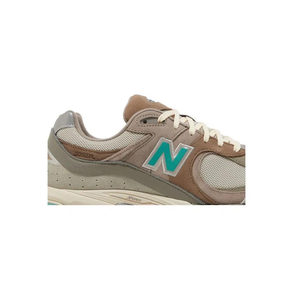 Кроссовки atmos x New Balance 2002R 'Oasis' 3