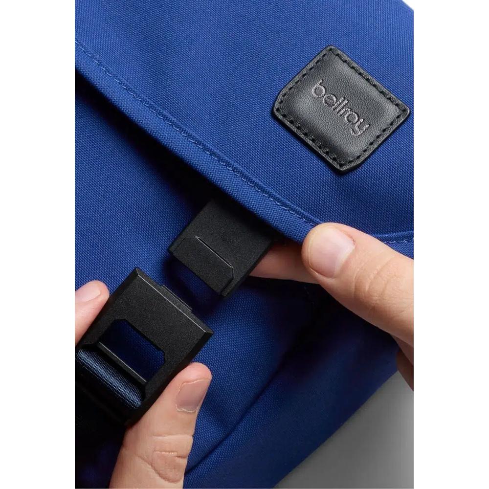 Bellroy Classic Messenger 6L - индиго 6