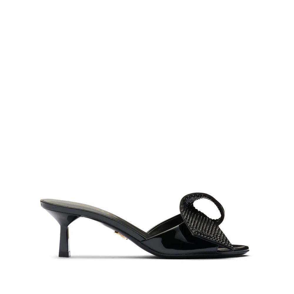 bow-detail patent-leather sandals 1