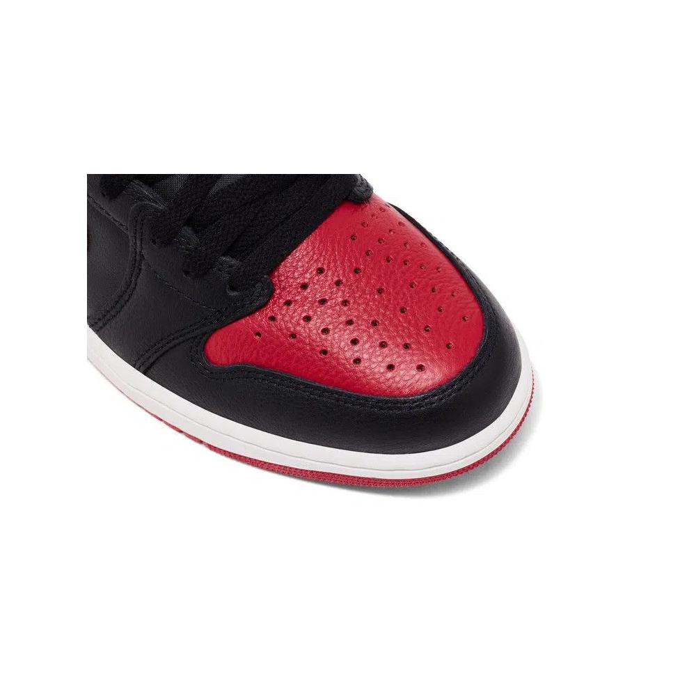 Обувь Air Jordan 1 Retro Low OG 'Banned' 2026 10