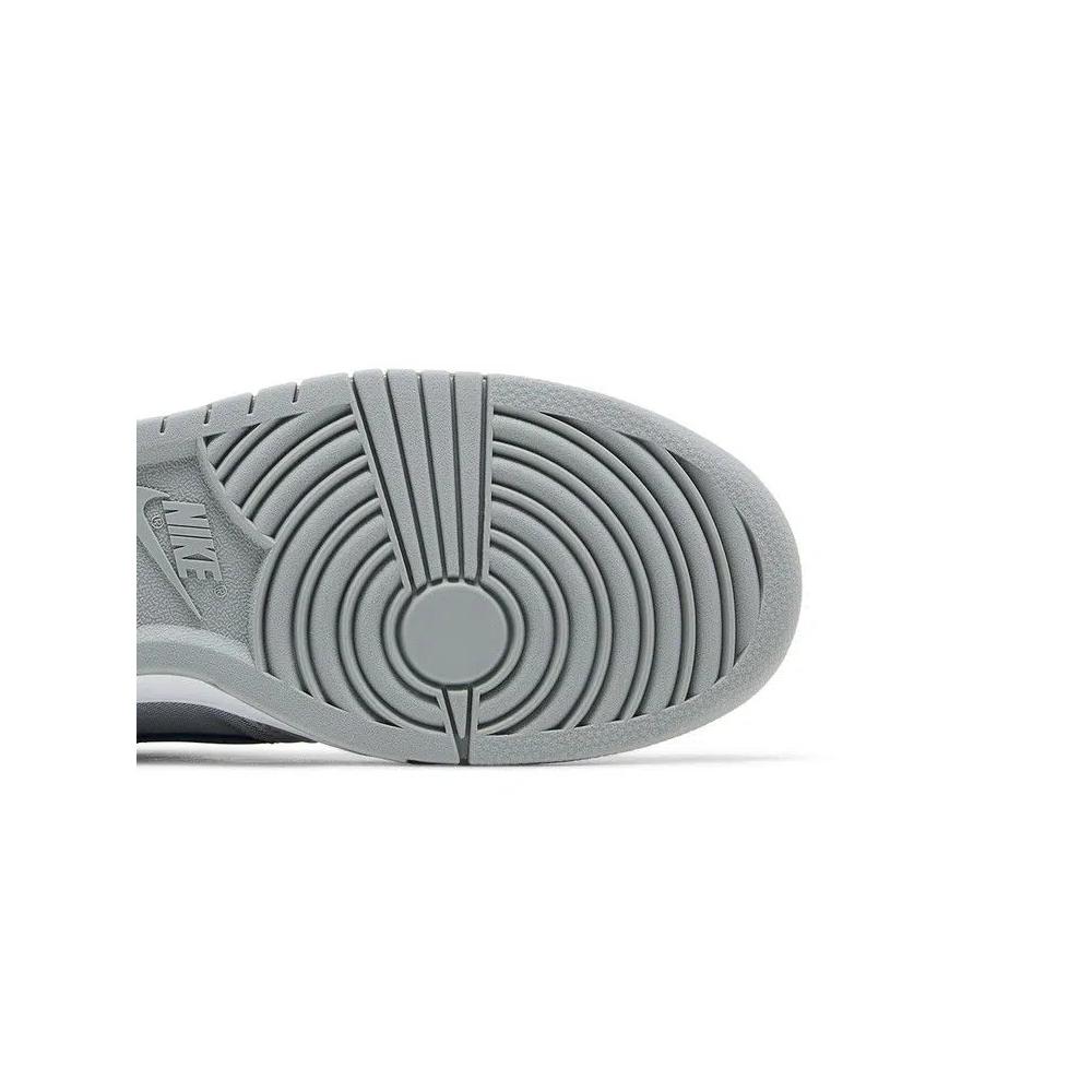 Кроссовки Nike Dunk Low 'Silver Surfer' 2024 5