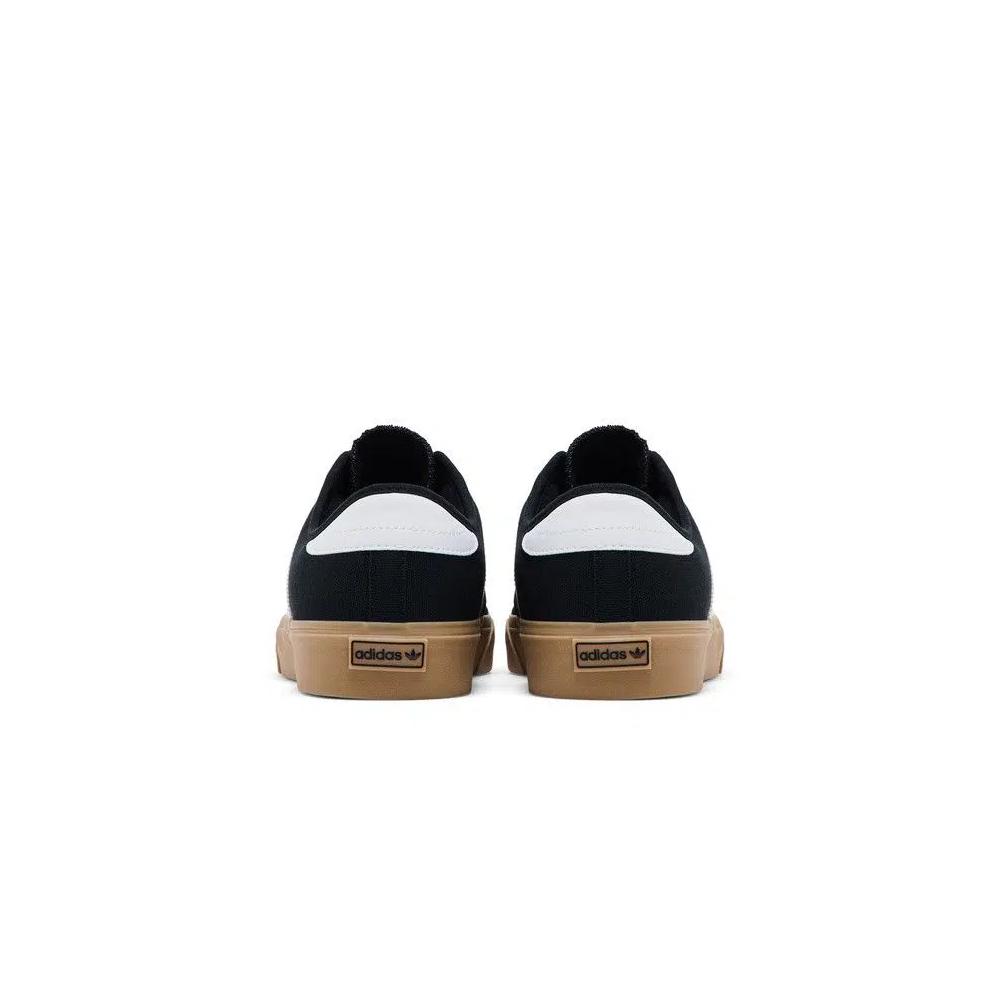 Кроссовки Adidas Seeley XT 'Black Gum' 6