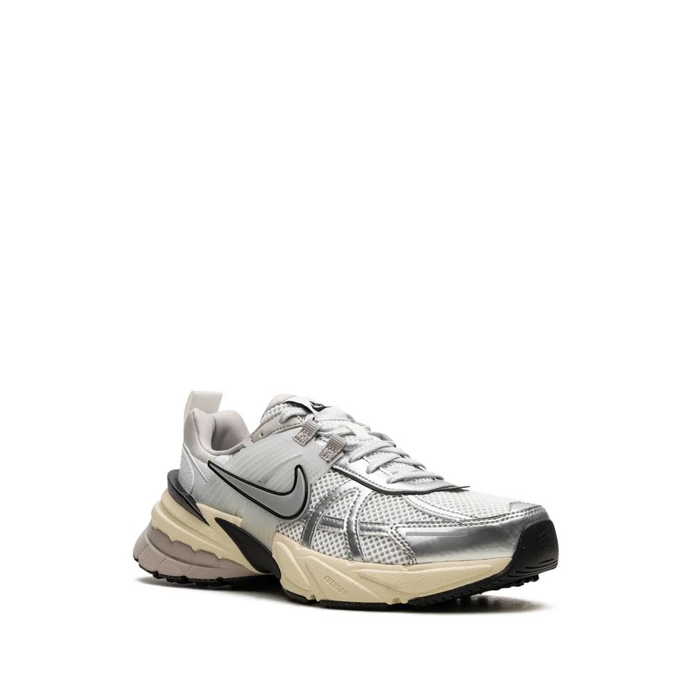 Кроссовки V2K Run 'Metallic Silver' 2