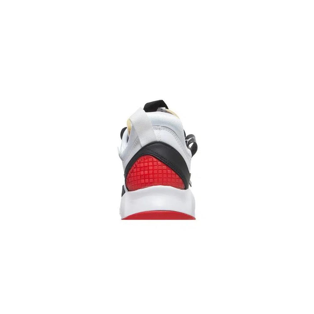 Кроссовки Air Jordan MA2 'Light Smoke Grey University Red' 7