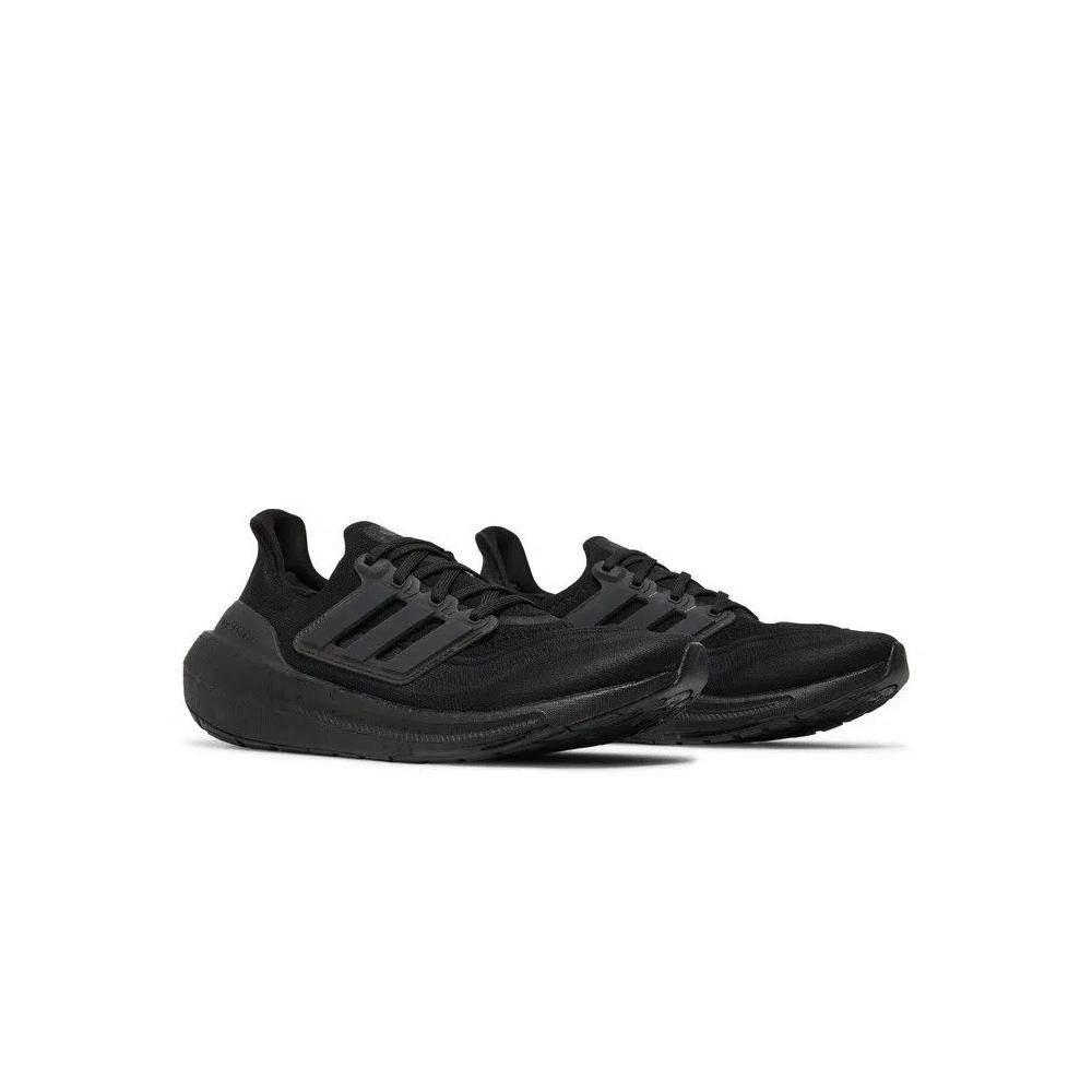 Кроссовки adidas UltraBoost Light 'Triple Black' 8