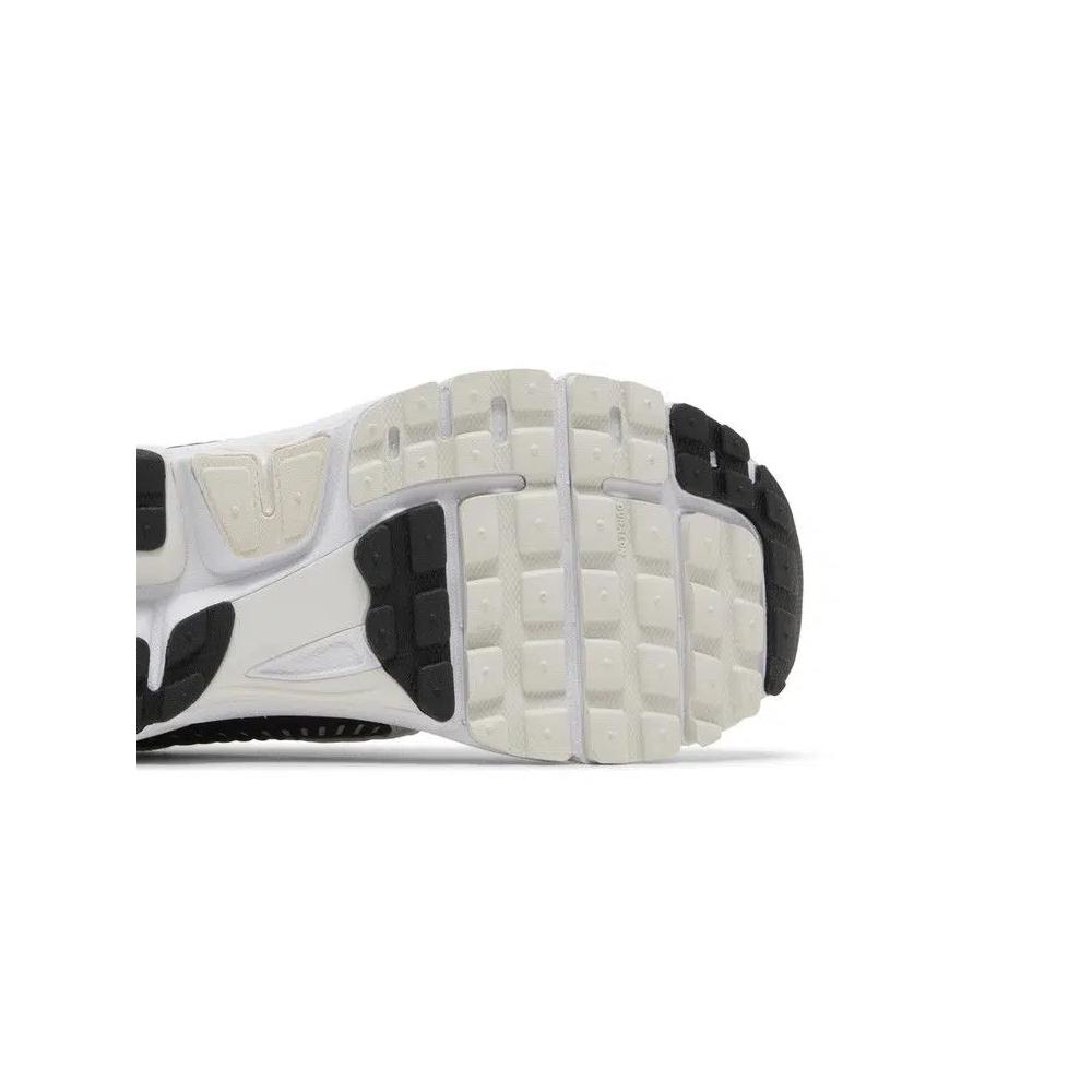 Кроссовки Nike Air Zoom Vomero 5 'White Black' 5
