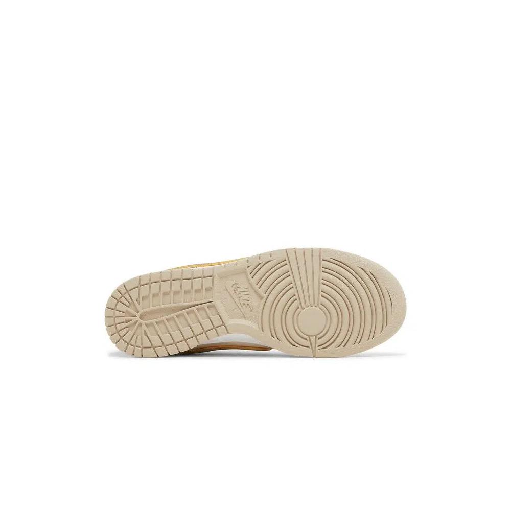 Кроссовки Nike Wmns Dunk Low 'Pale Ivory Oil Green' 4