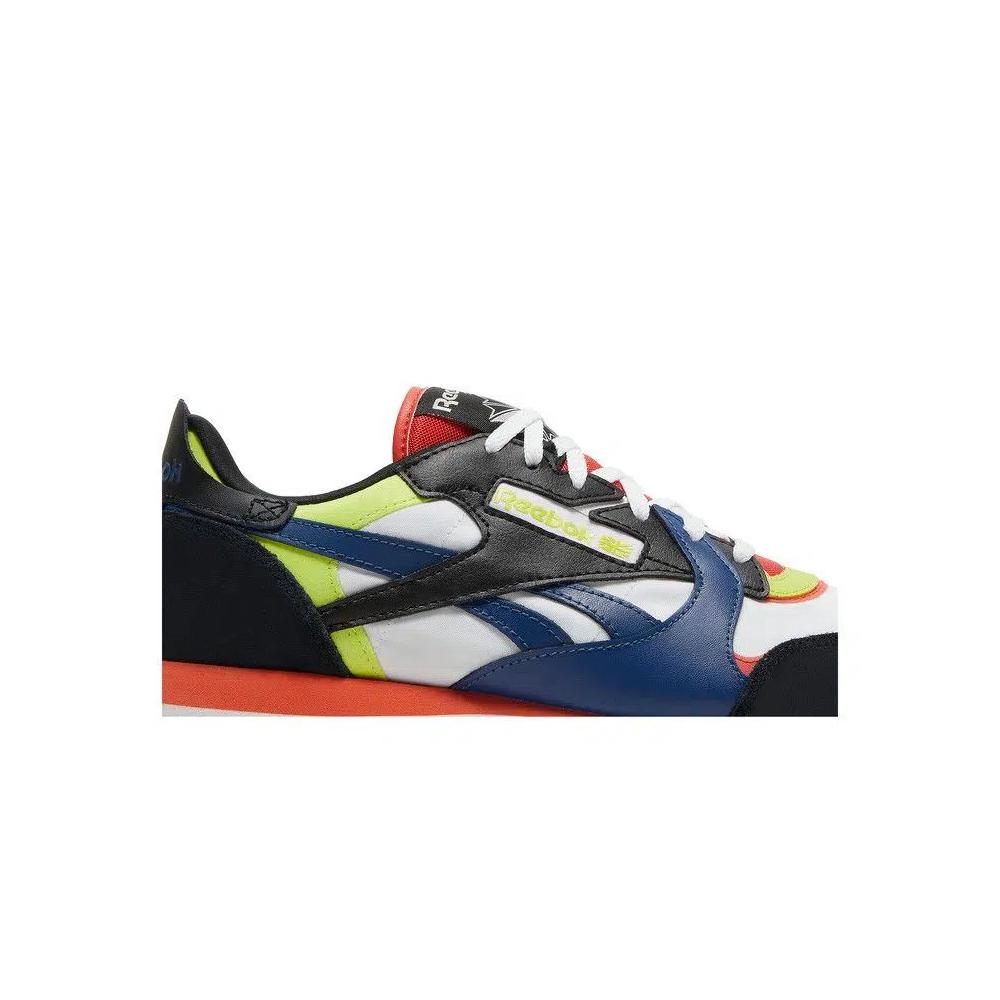 Кроссовки Reebok Classic Leather 'White Black Dynamic Red' 2