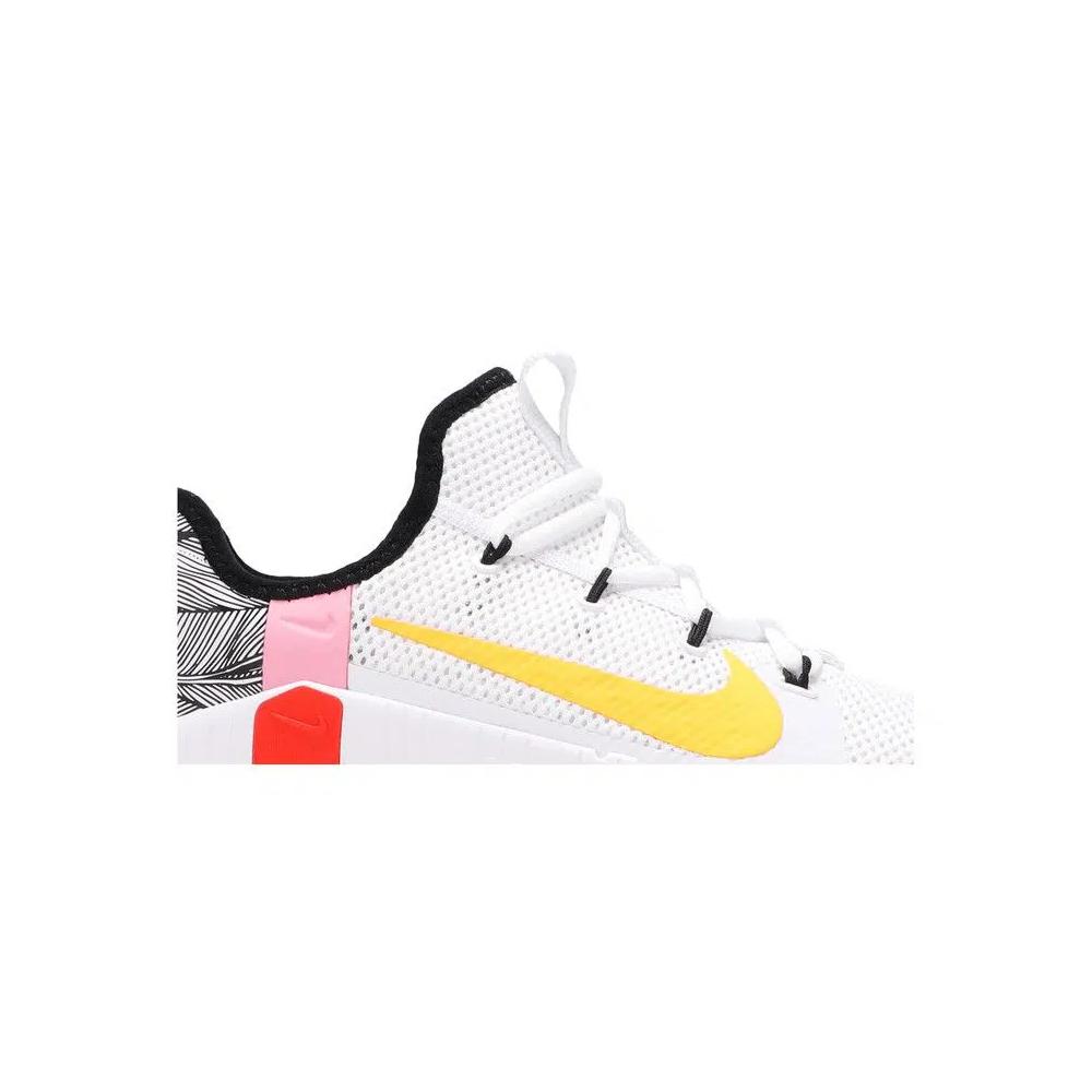 Кроссовки Nike Wmns Free Metcon 3 'White Team Orange' 2