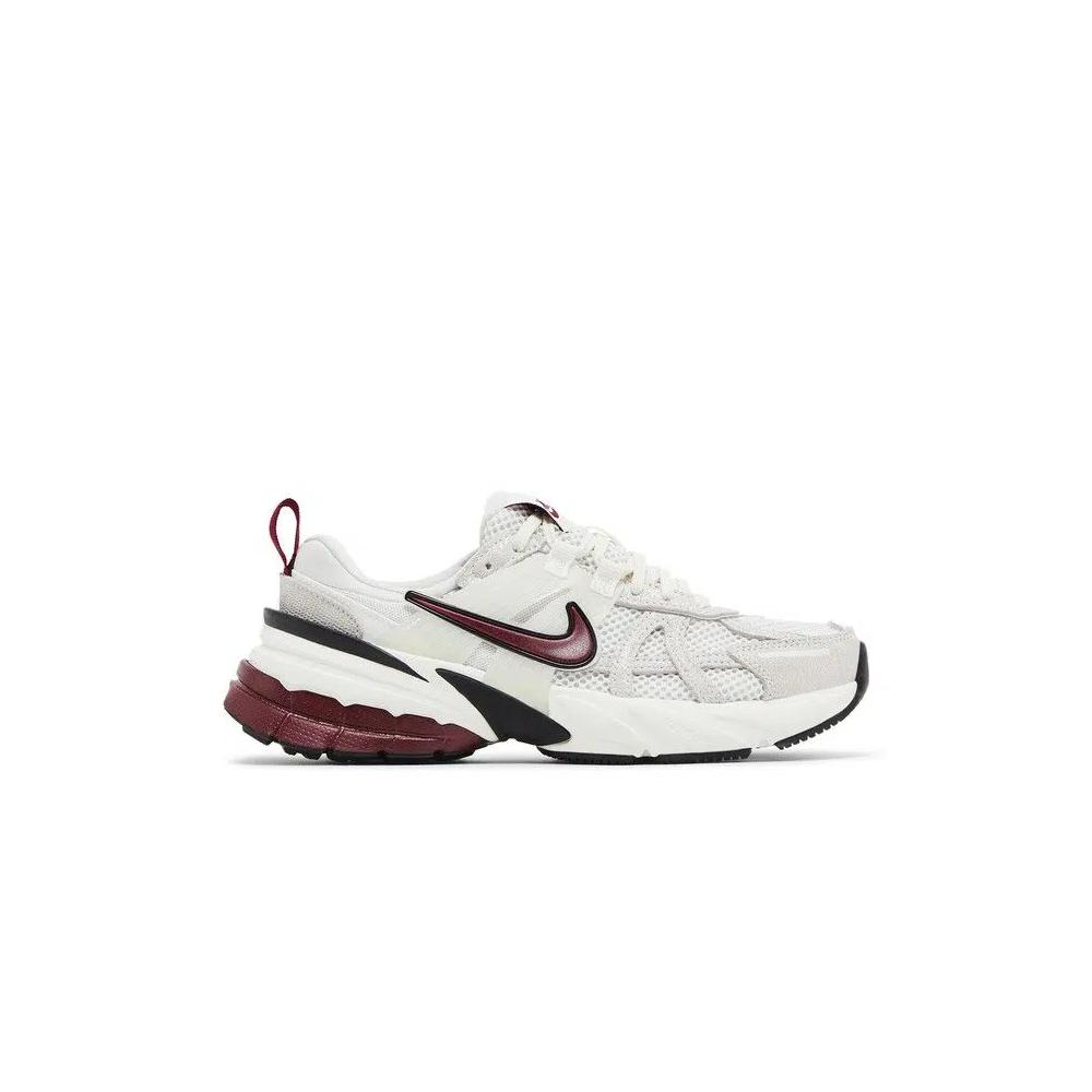 Кроссовки Nike Wmns V2K Run SE 'White Black Team Red' 1
