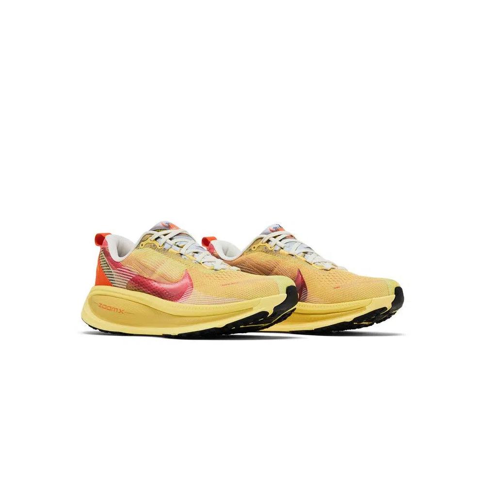 Кроссовки Nike Vomero 18 'International Running Pack' 8