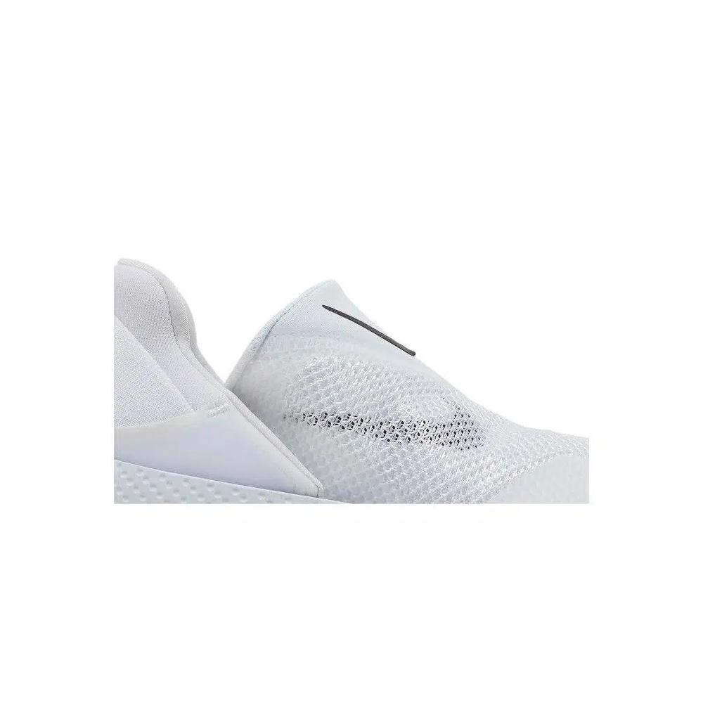 Повседневные кроссовки Nike Wmns GO FlyEase 'White Black' 2