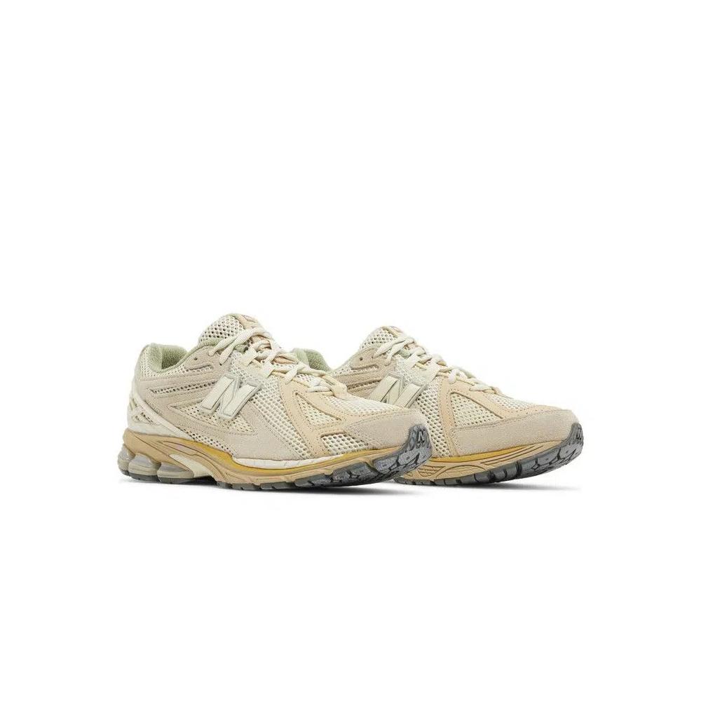 Кроссовки AURALEE x New Balance 1906R 'Bone White' 8