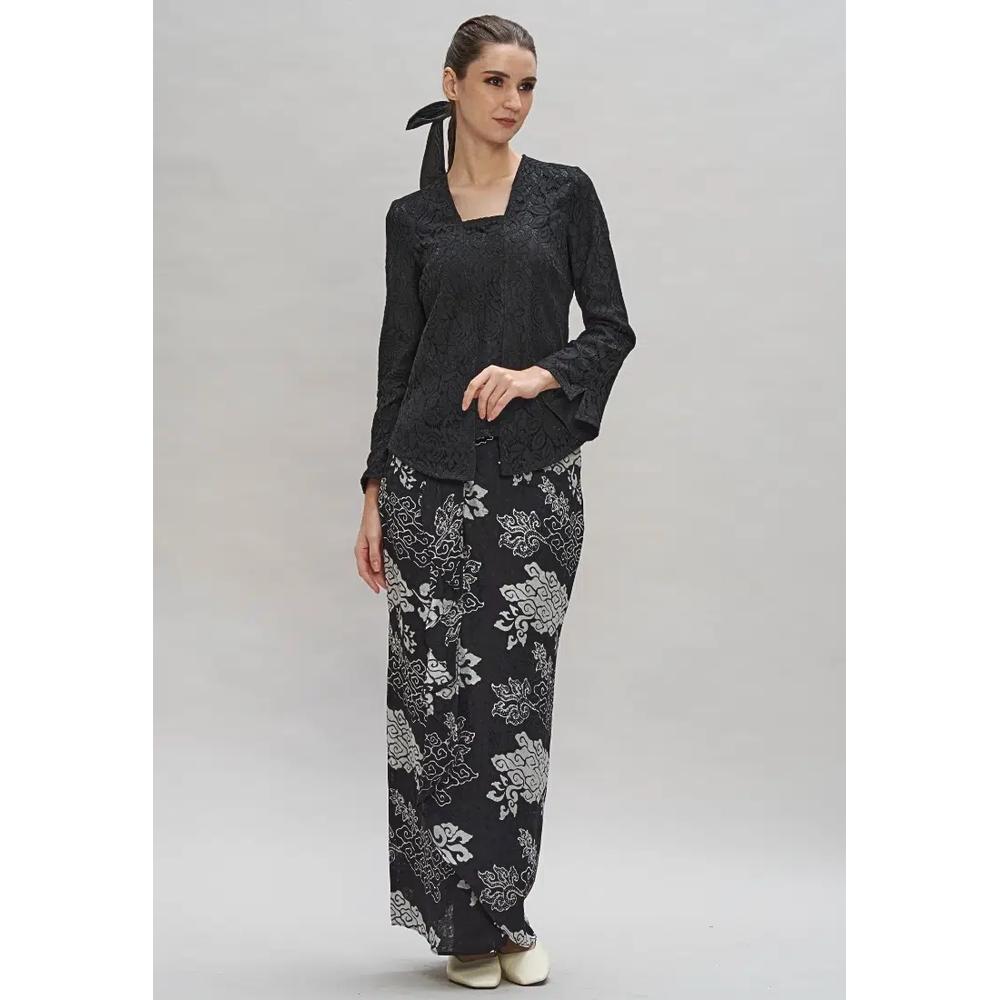 Черный топ Kebaya из кружева 6