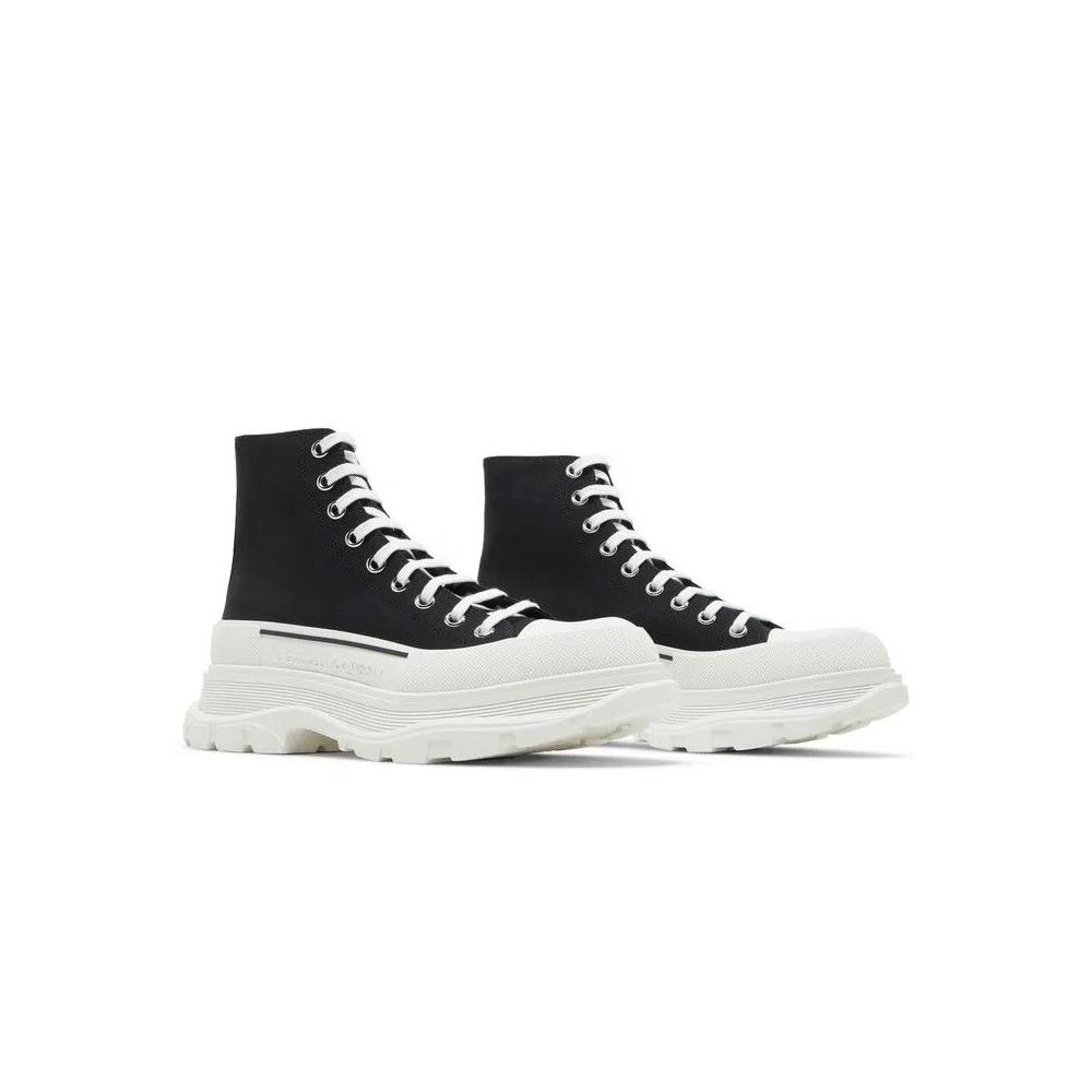 Кроссовки Alexander McQueen Tread Slick Boots 'Black White' 8