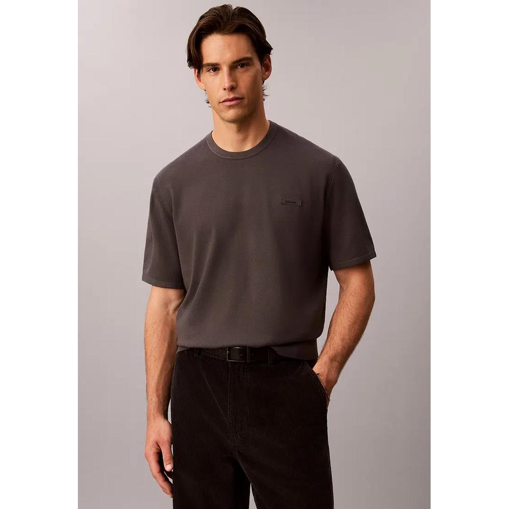Короткий рукав Техничный трикотажный джемпер с круглым вырезом - Calvin Klein Jeans 1