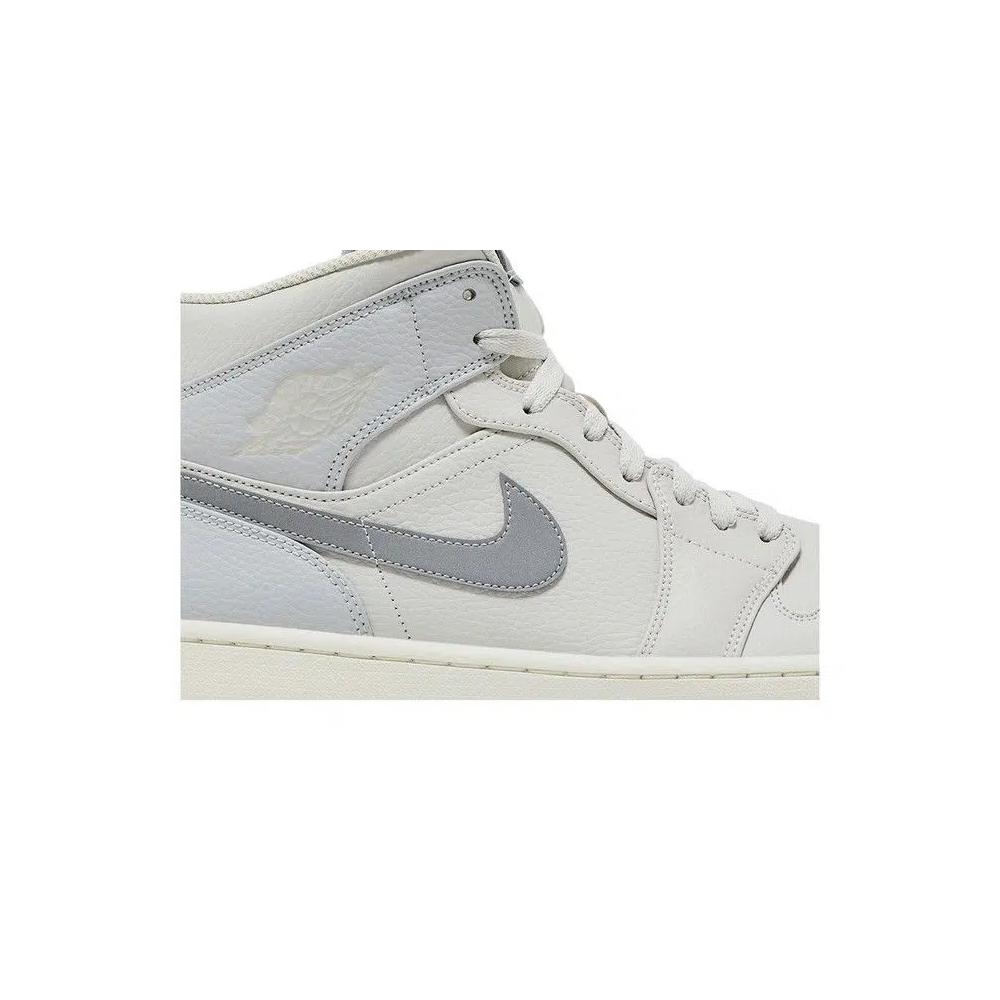 Кроссовки Air Jordan 1 Mid Retro SE 'Серый туман' 2