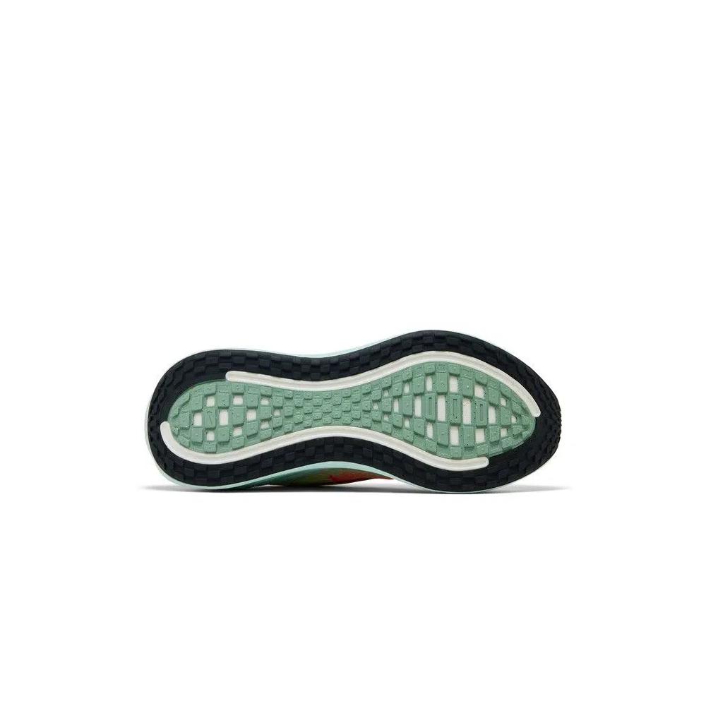 Обувь Nike Vomero Plus 'Barely Volt' 4
