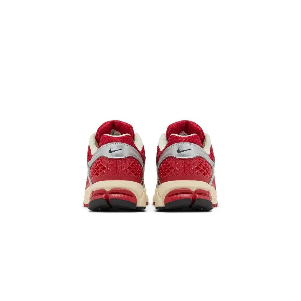 Кроссовки для бега Nike Zoom Vomero 5 'Gym Red Chrome' 6