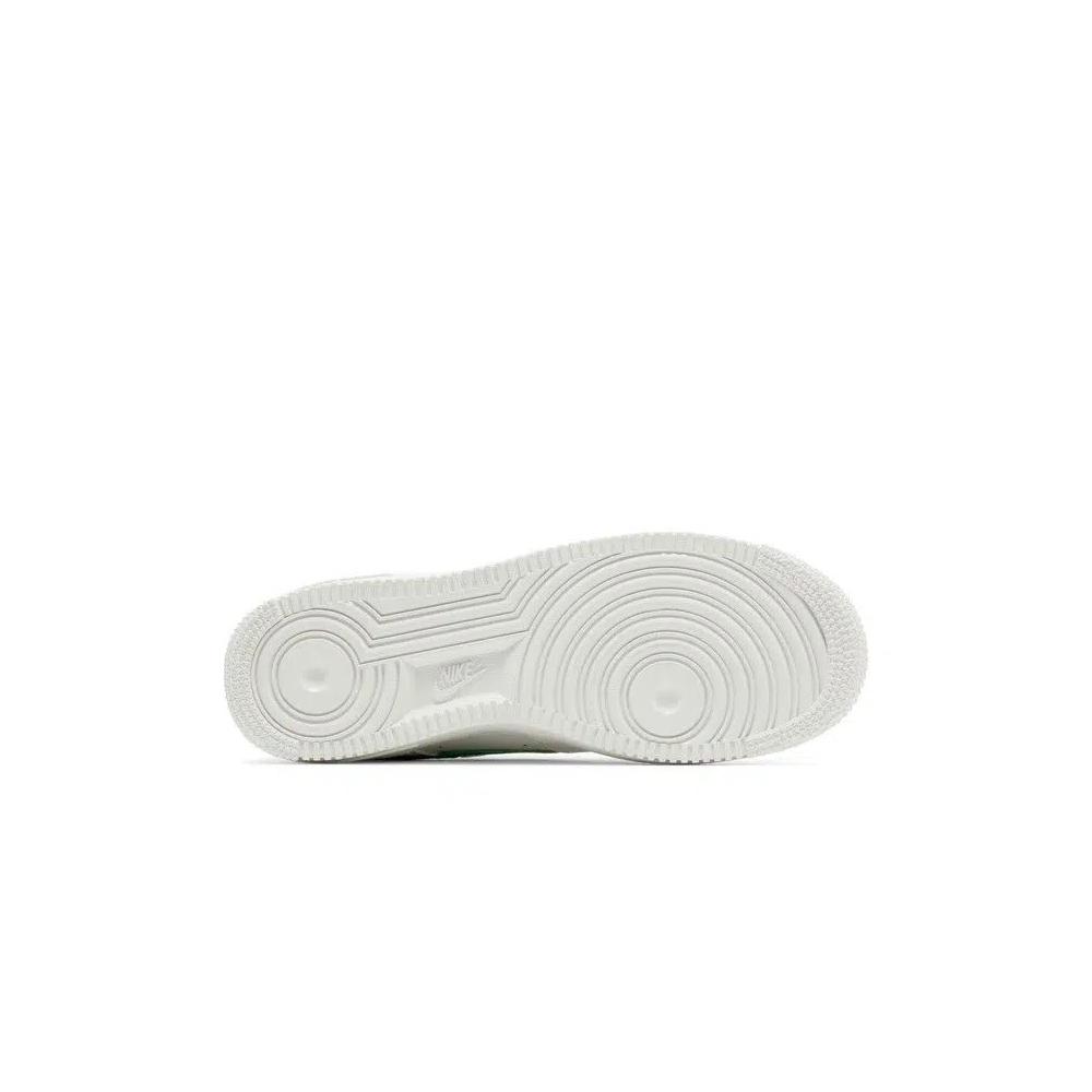 Кроссовки Nike Air Force 1 GS 'White Emerald Rise' 4