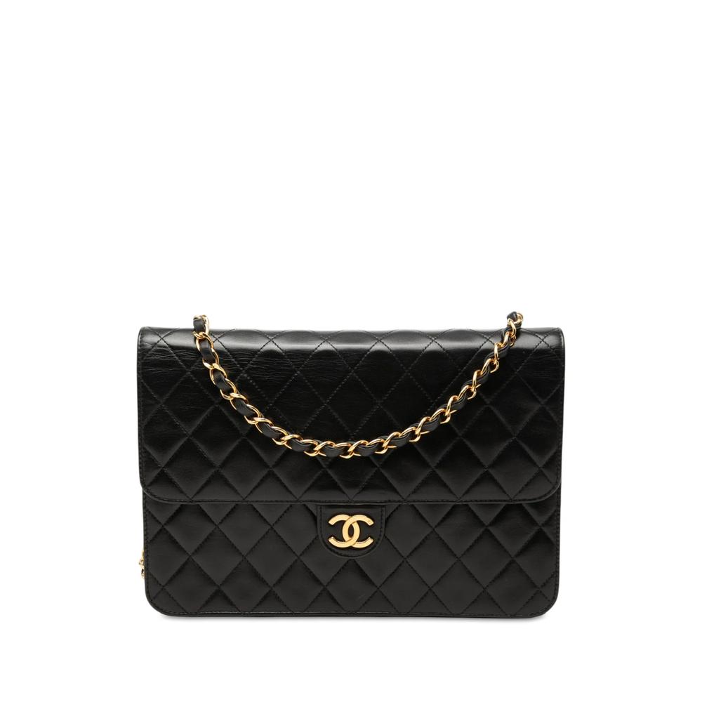 1994-1996 Medium CC Quilted Lambskin Single Flap shoulder bag 1